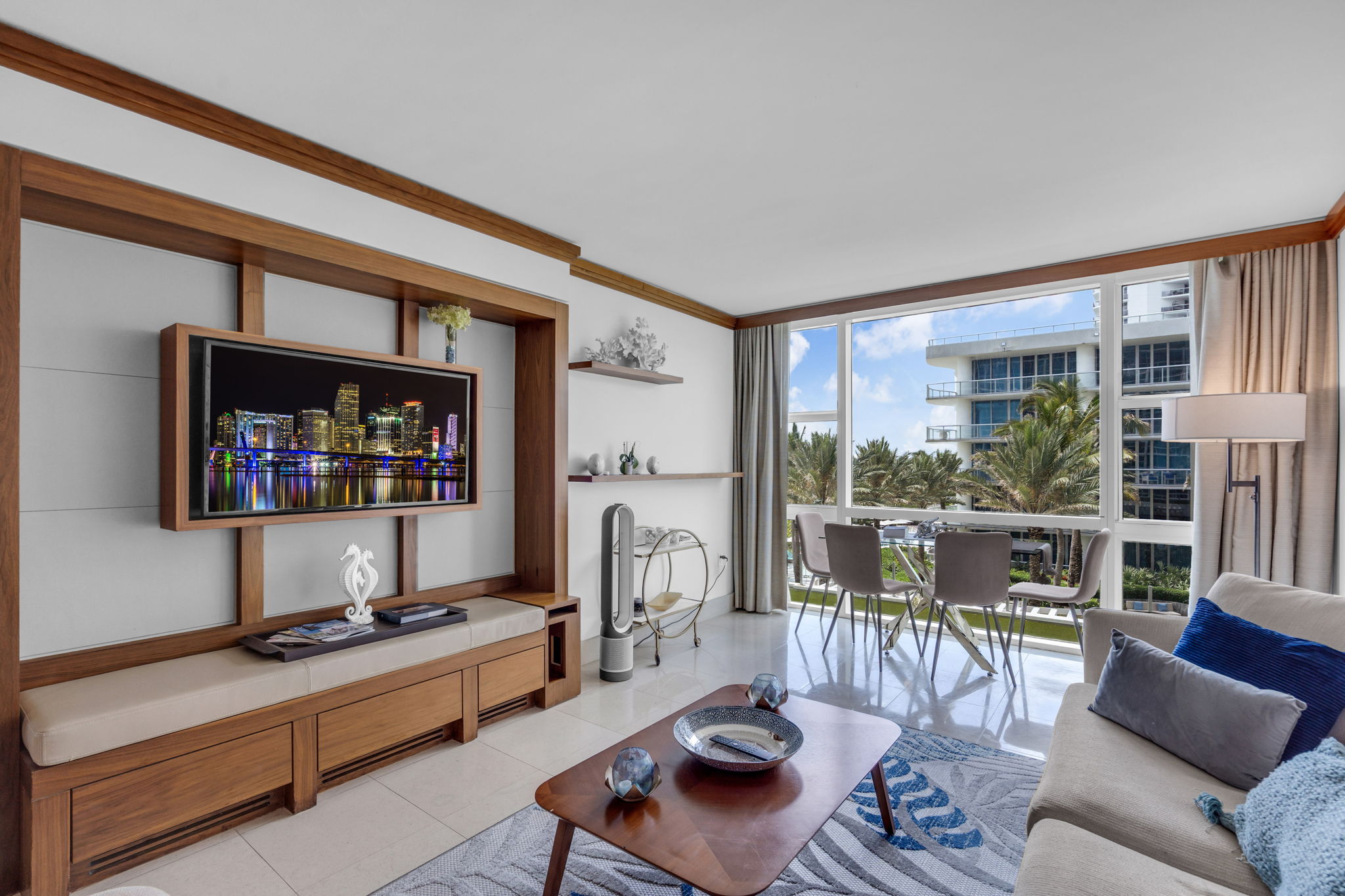Partial Ocean View 1 Bedroom/ 2 Queens