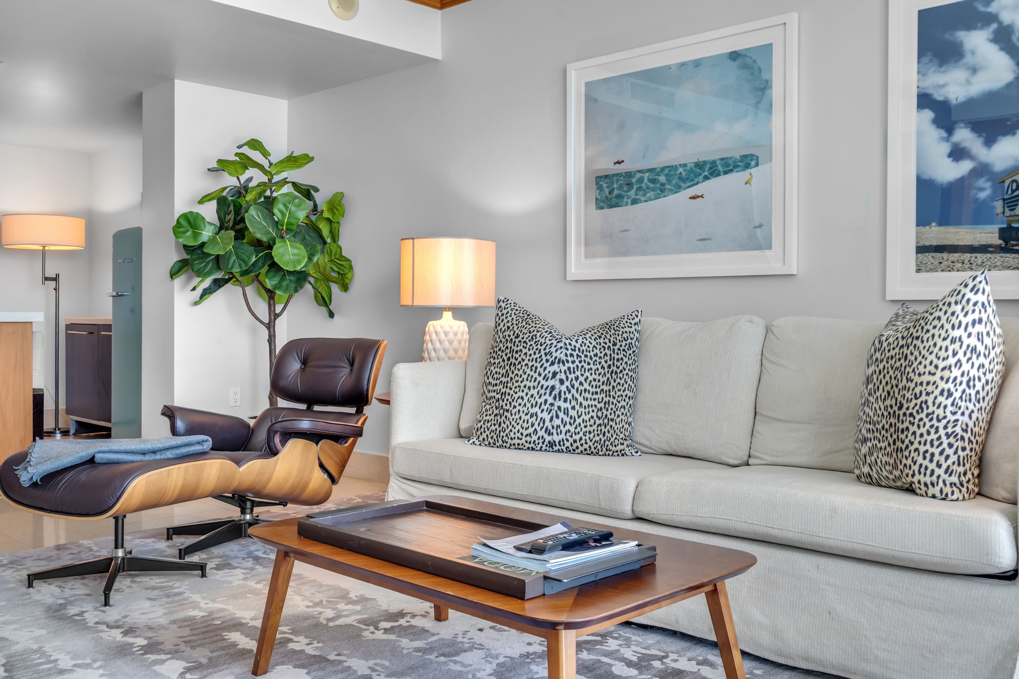 1 Bedroom/ 2 Queens City View