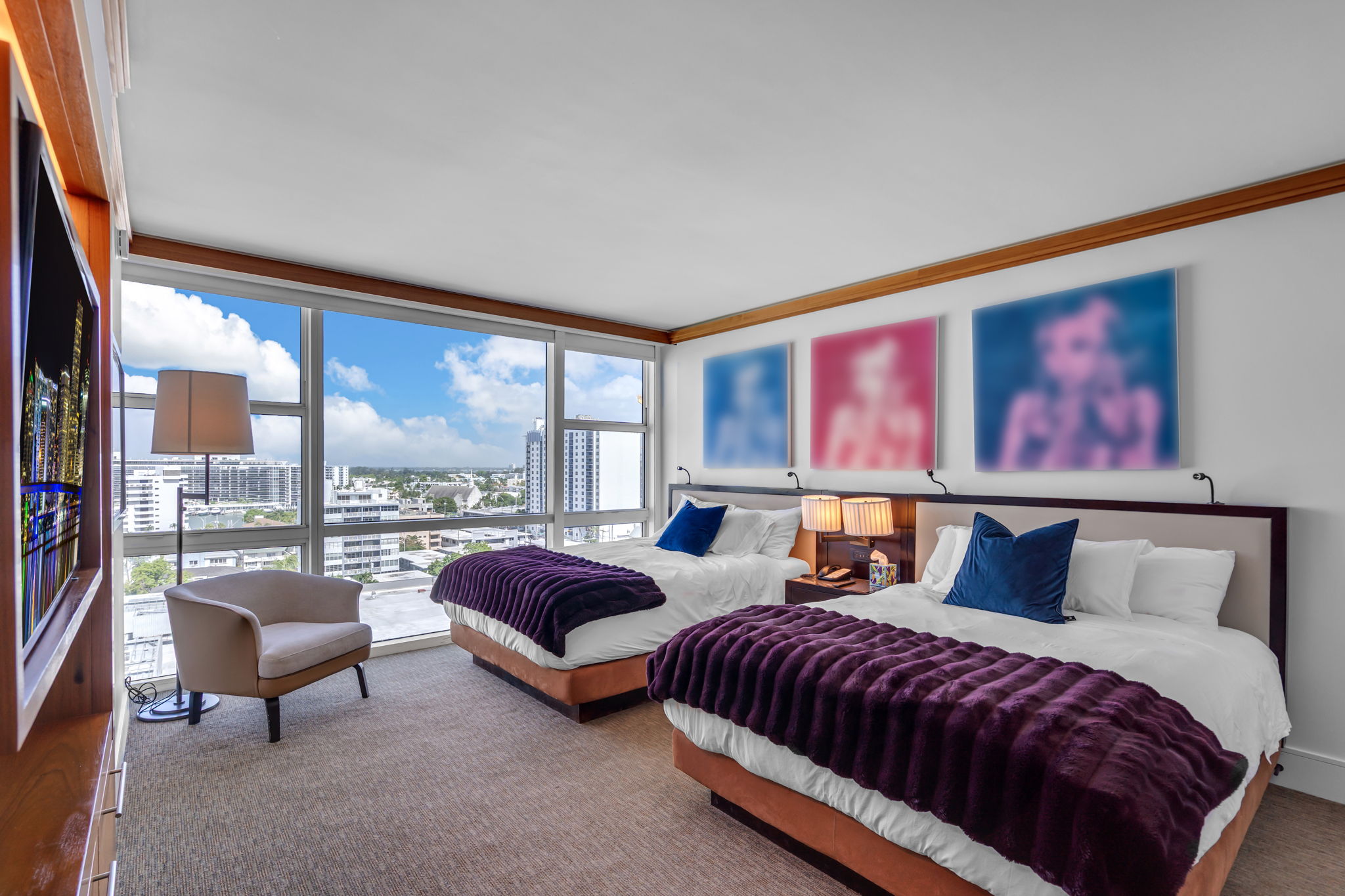 1 Bedroom/ 2 Queens City View