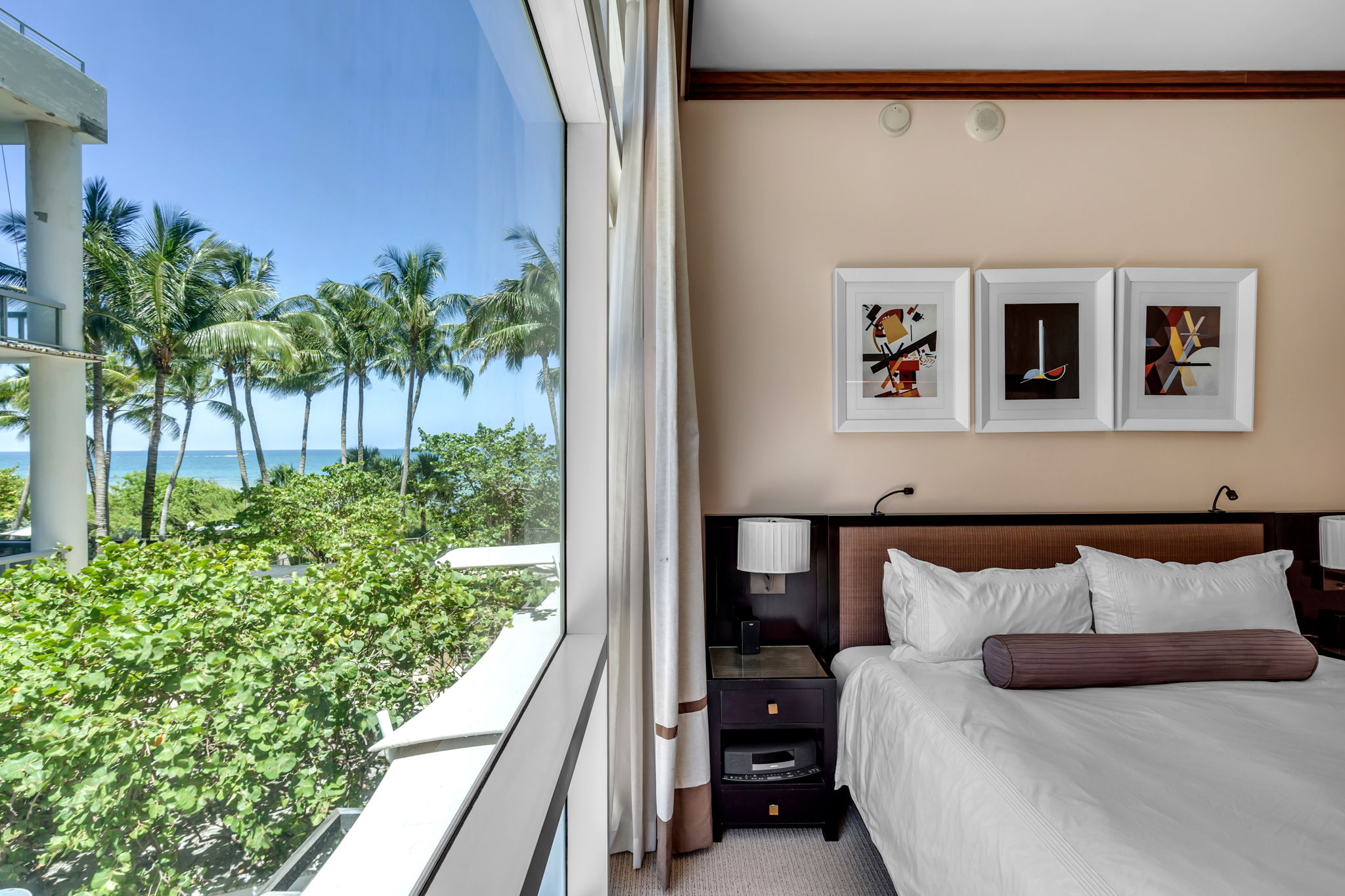 2 Bedroom Unit / 1 Bedroom King / 1 Bedroom Queen