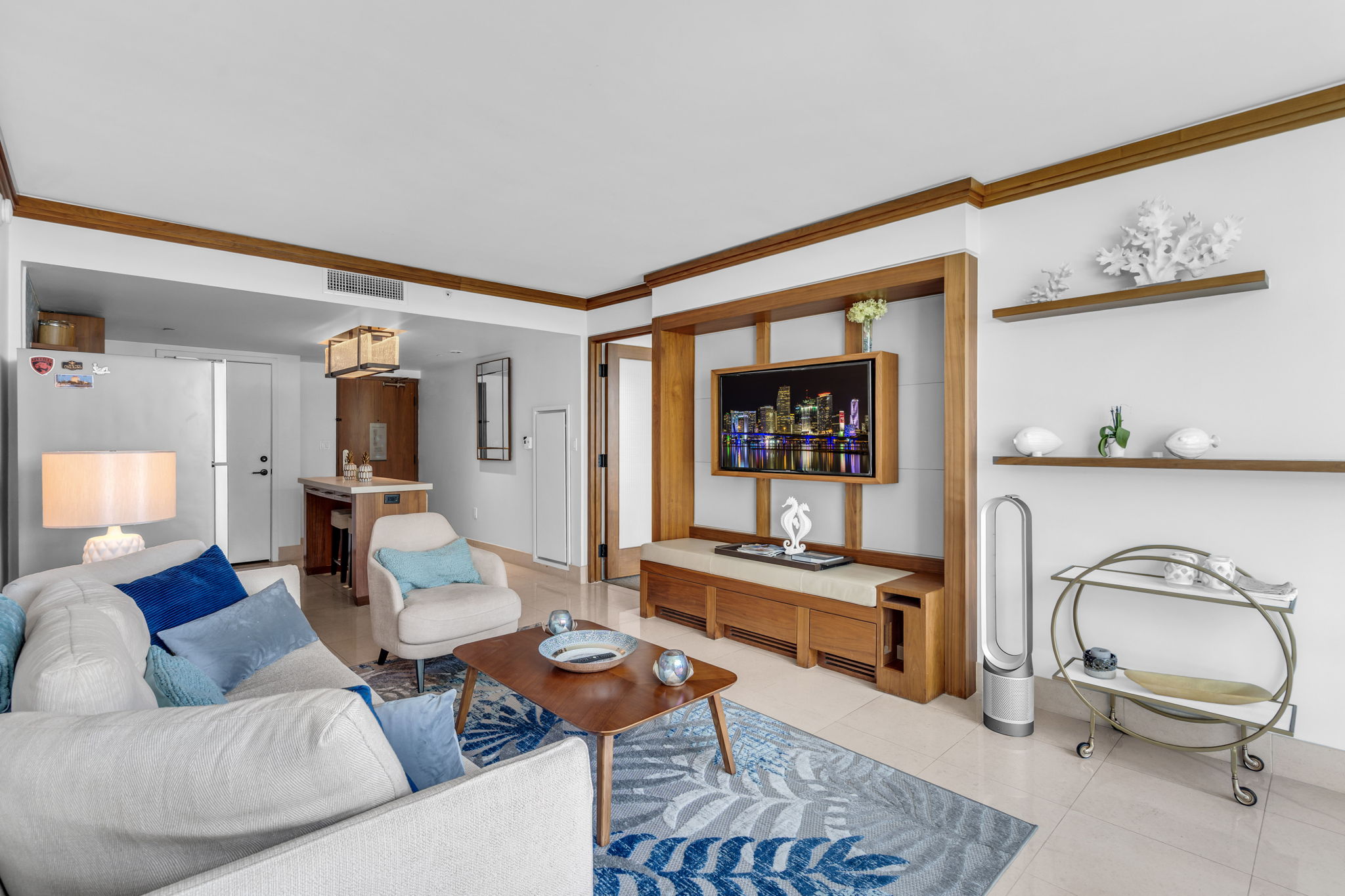 Partial Ocean View 1 Bedroom/ 2 Queens