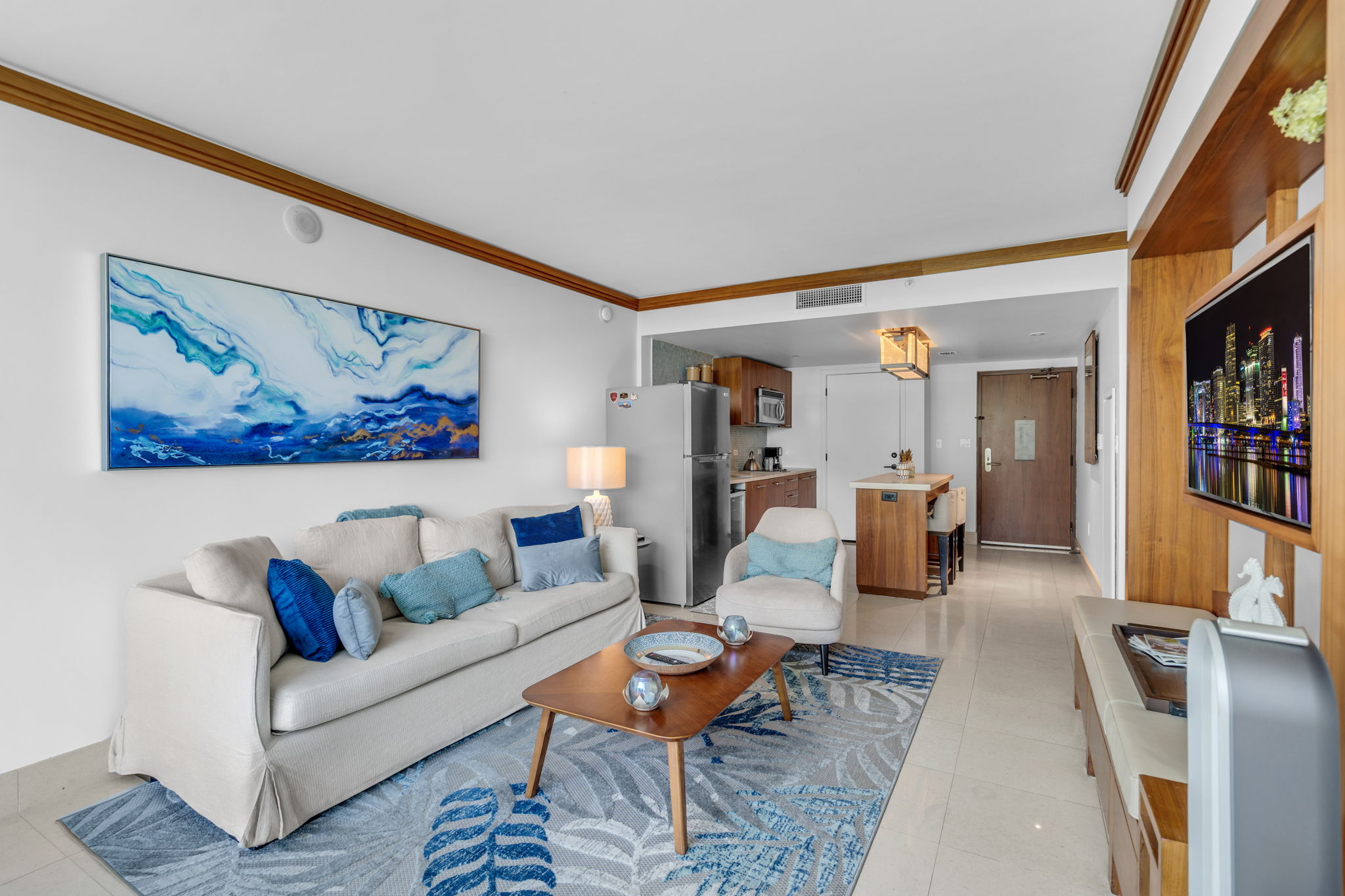 Partial Ocean View 1 Bedroom/ 2 Queens